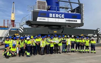 BERGÉ recibe en el Puerto de Tarragona la segunda de las grúas Liebherr adquiridas dentro de su plan de modernización